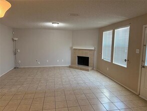 2011 Cap Rock Ln in Grand Prairie, TX - Building Photo - Building Photo