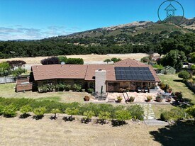 3 Rancho Del Robledo in Carmel Valley, CA - Building Photo