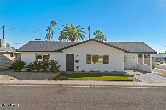 property at 2623 N 74th Pl