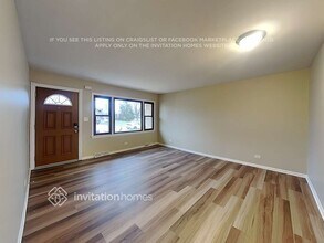 439 W Lake Park Dr in Addison, IL - Foto de edificio - Building Photo