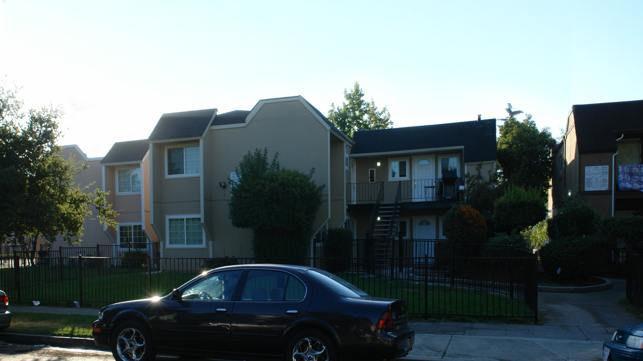 1422 Tami Lee Dr in San Jose, CA - Building Photo