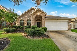 17218 Double Lilly Dr in Houston, TX - Building Photo