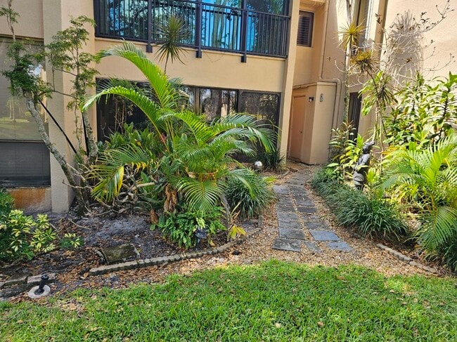 6461 Pumpkin Seed Cir in Boca Raton, FL - Building Photo - Building Photo