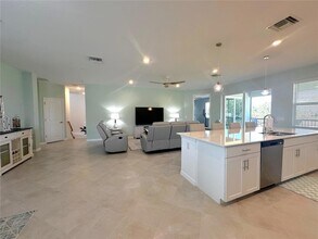 350e E Marion Ave in Punta Gorda, FL - Building Photo - Building Photo