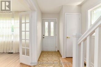 83 East Dr in Toronto, ON - Building Photo - Building Photo