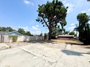 11302 Elliott Ave in El Monte, CA - Building Photo - Building Photo