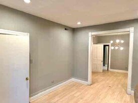 3249 N Elston Ave in Chicago, IL - Building Photo