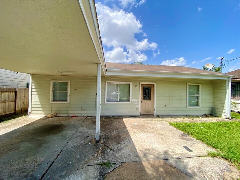7215 Force St in Houston, TX - Building Photo
