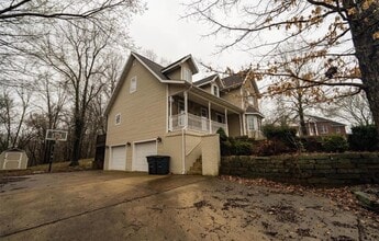 107 Tiger St in Waynesville, MO - Foto de edificio - Building Photo