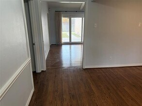 4916 Sugar Mill Rd in Dallas, TX - Building Photo - Building Photo