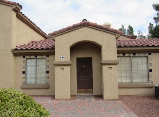 7295 Diamond Canyon Ln