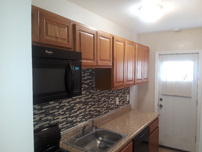 3713 Belair Rd-Unit -A in Baltimore, MD - Building Photo - Building Photo