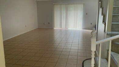 7290 Daniel Webster Dr in Winter Park, FL - Foto de edificio - Building Photo