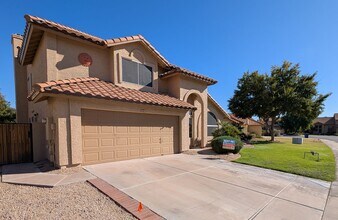 2340 W Myrtle Dr in Chandler, AZ - Building Photo - Building Photo