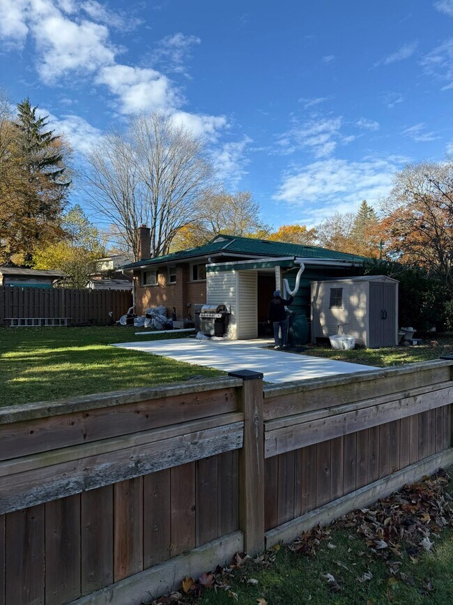 property at 25 Broadleaf Pl