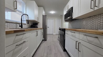 1343 Poppy Ave in Orlando, FL - Building Photo - Building Photo