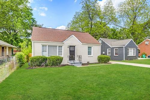 2446 Lynn Iris Dr photo'