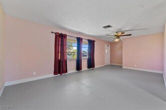 1387 Sunrise Dr in North Fort Myers, FL - Building Photo - Building Photo