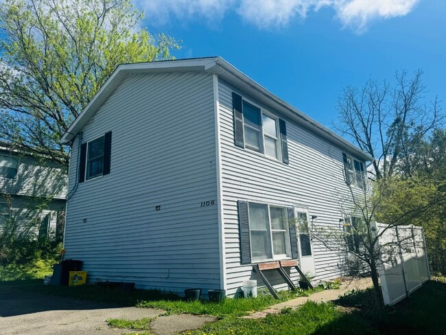 property at 1106 Hazel Dr