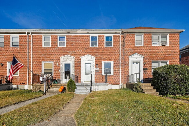 property at 47 S Hawthorne Rd