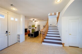 359 Hoskins Ct in Henderson, NV - Foto de edificio - Building Photo