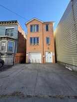 384 Summit Ave in Jersey City, NJ - Building Photo