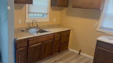 18439 Greenfield Rd in Detroit, MI - Building Photo - Building Photo