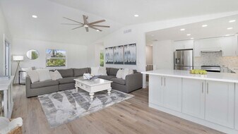 9416 Yucca Ct in Sanibel, FL - Building Photo