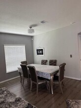 1966 Hawks View Dr in Ruskin, FL - Building Photo - Building Photo