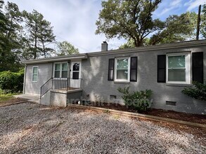 18 Prosperity Ct in Greenville, SC - Foto de edificio - Building Photo