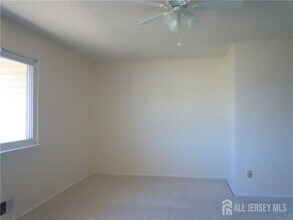 3 Quincy Cir in Dayton, NJ - Building Photo - Building Photo