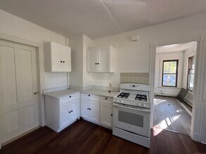 113 Ivy St in New Haven, CT - Building Photo - Building Photo