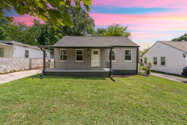 property at 2624 Woodbine Ave