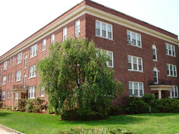 Martin in West Haven, CT - Building Photo