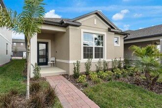 12138 Stoneleigh Aly in Winter Garden, FL - Building Photo - Building Photo