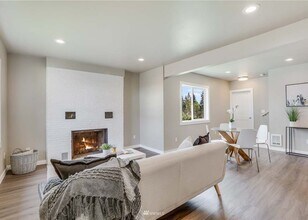 8816 S Yakima Ave in Tacoma, WA - Building Photo - Building Photo