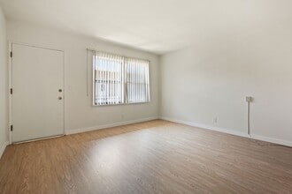 10908 SM Blvd, prime Westwood, near transit in Los Angeles, CA - Building Photo - Building Photo