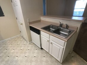 3204 Walden Park Dr in Savannah, GA - Building Photo - Building Photo