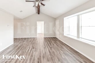 8222 Streamside Dr in Houston, TX - Building Photo - Building Photo