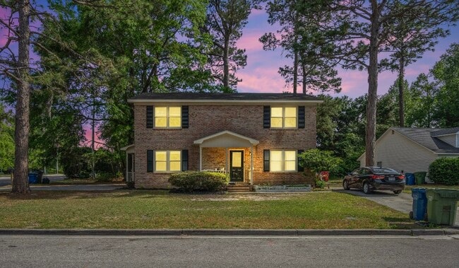321 Lennon Dr, Unit 321 Lennon drive
