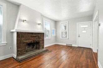 3229 Beacon Hill Ave in Pittsburgh, PA - Building Photo - Building Photo