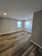 1452 Broadway, Unit 2nd floor in Rensselaer, NY - Building Photo - Building Photo