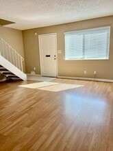 901 Veterans Dr in Martinez, CA - Building Photo - Building Photo