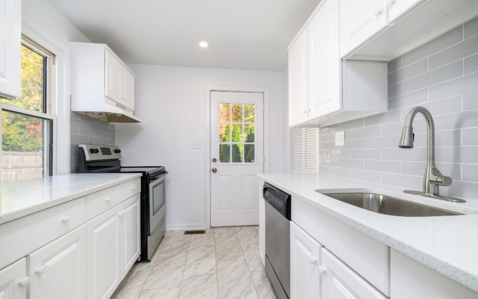 40 Beacon View Dr in Fairfield, CT - Foto de edificio