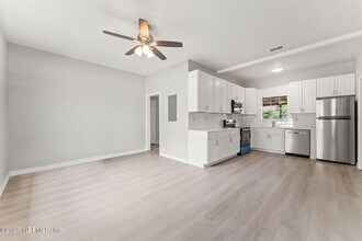 5303 Camille Ave in Jacksonville, FL - Building Photo - Building Photo