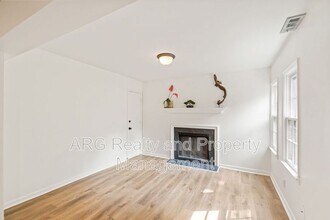 128 Lablanc Way NW in Atlanta, GA - Building Photo - Building Photo