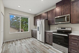 1831 100th St SW in Everett, WA - Building Photo - Building Photo