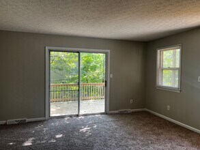 924-926 Grand Arbre Dr in Bedford, VA - Building Photo - Building Photo