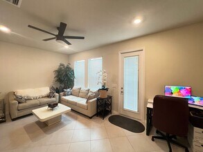 4843 Indio Trl in Lake Worth, FL - Building Photo - Building Photo