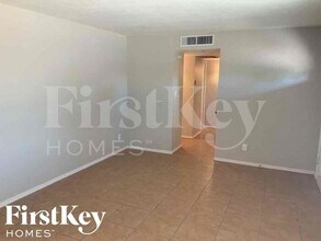 2049 E 3rd Dr in Mesa, AZ - Building Photo - Building Photo